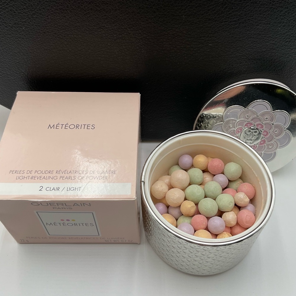 💕HOST PICK💕 Guerlain Light Reflecting Pearls of Powder 2 Clair/Light BNIB & Rare - Picture 12 of 16